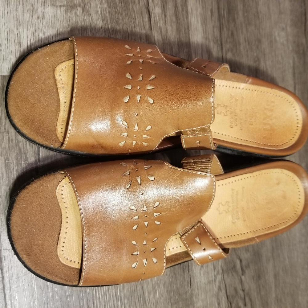 Leather sandal mules
